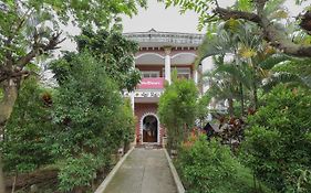 Reddoorz At Villa Puncak Tidar
